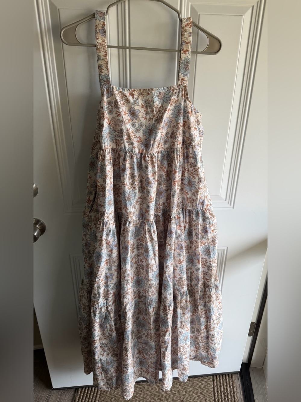 American Eagle Tiered Floral Printed Boardwalk Midi Dress size small